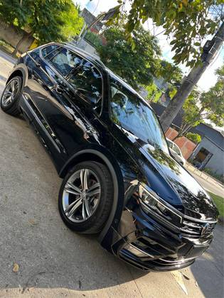 VOLKSWAGEN TIGUAN 2.0 350 TSI GASOLINA ALLSPACE R-LINE 4MOTION DSG VOLKSWAGEN TIGUAN 2.0 350 TSI GASOLINA ALLSPACE R-LINE 4MOTION DSG